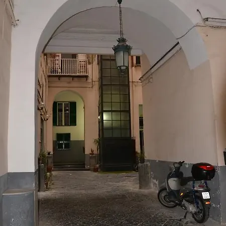 Couette-café Pietrasanta Lt 3*
