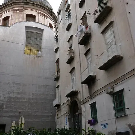 Pietrasanta Lt Couette-café 3*