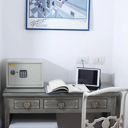 Couette-café Pietrasanta Lt 3*