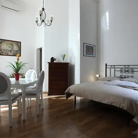 Pietrasanta Lt