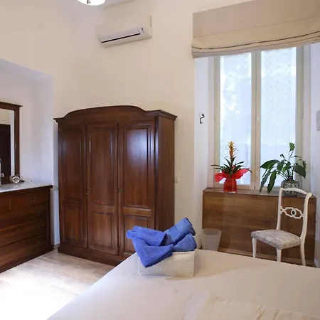 Pietrasanta Lt