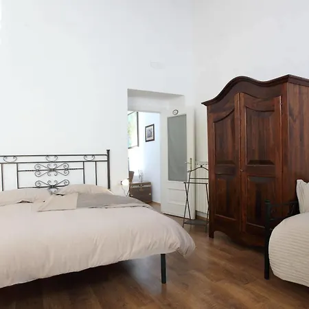 Pietrasanta Lt Alojamento de Acomodação e Pequeno-almoço *